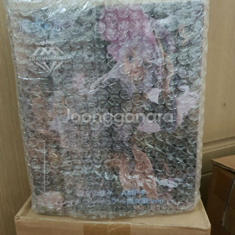 마녀의 여행 피규어--1