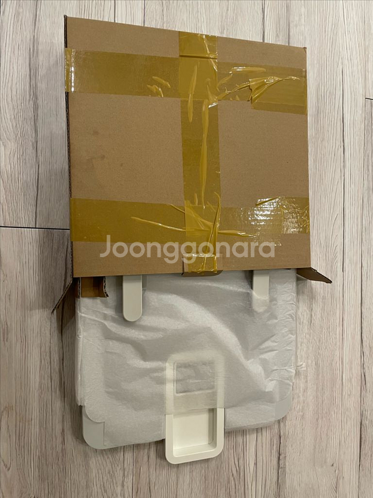 허먼밀러 올린 노트북 거치대--1