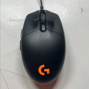 로지텍 G102 게이밍 마우스