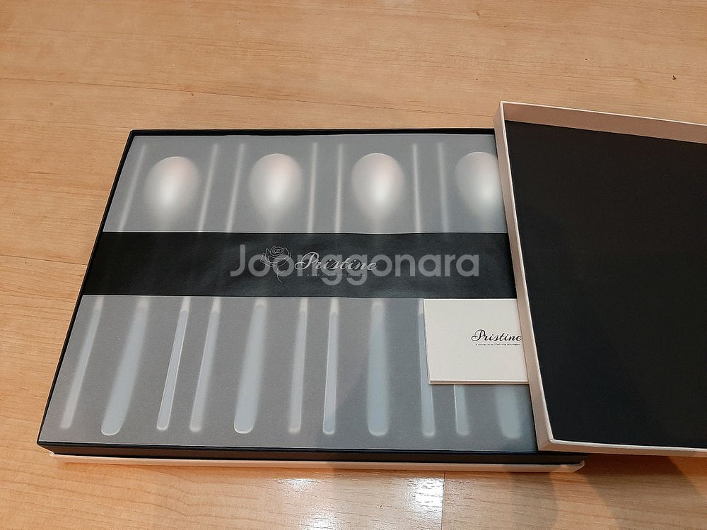 프리스틴 수저세트 4인용--1