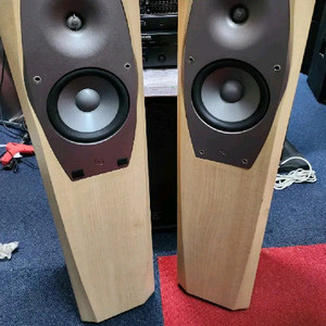 인피니티 IL30.톨보이스피커