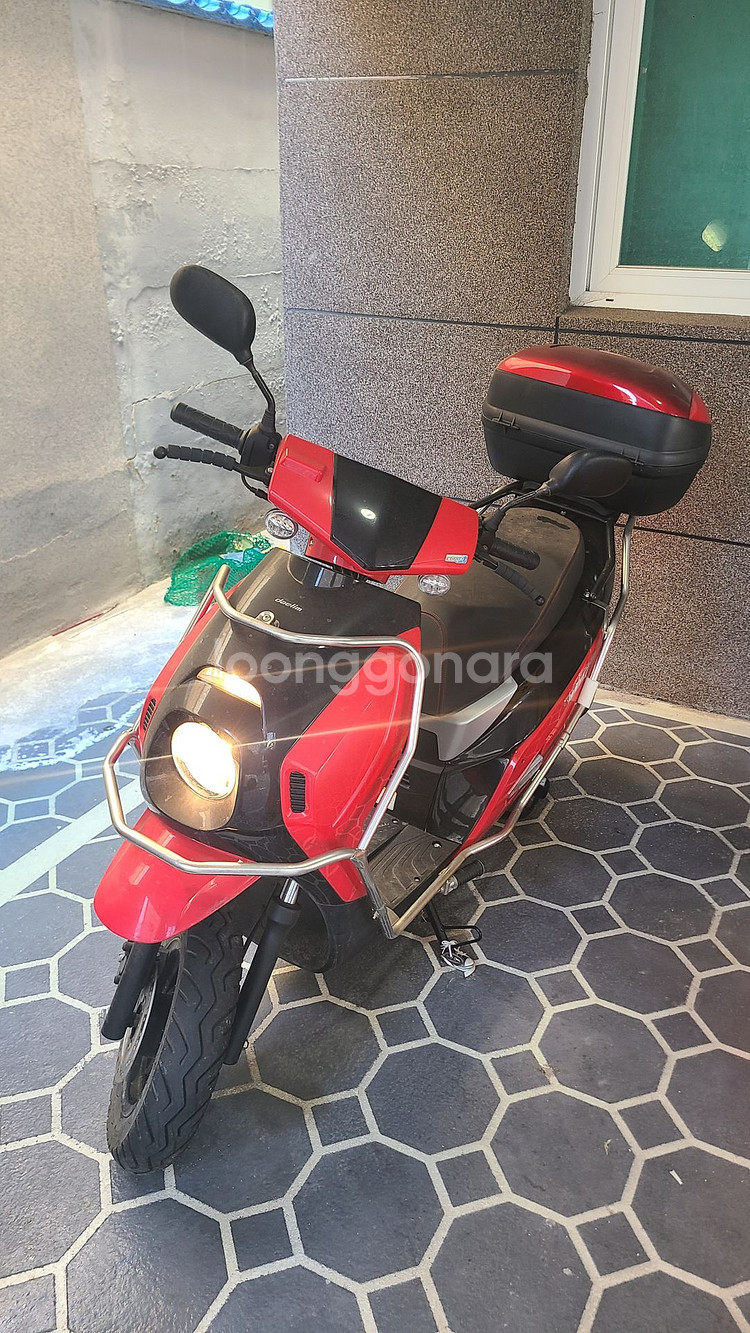 위티80 스쿠터 판매합니다.(실 주행거리 250km)--2