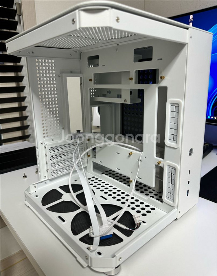 JONSBO TK-1 2.0 WHITE--2