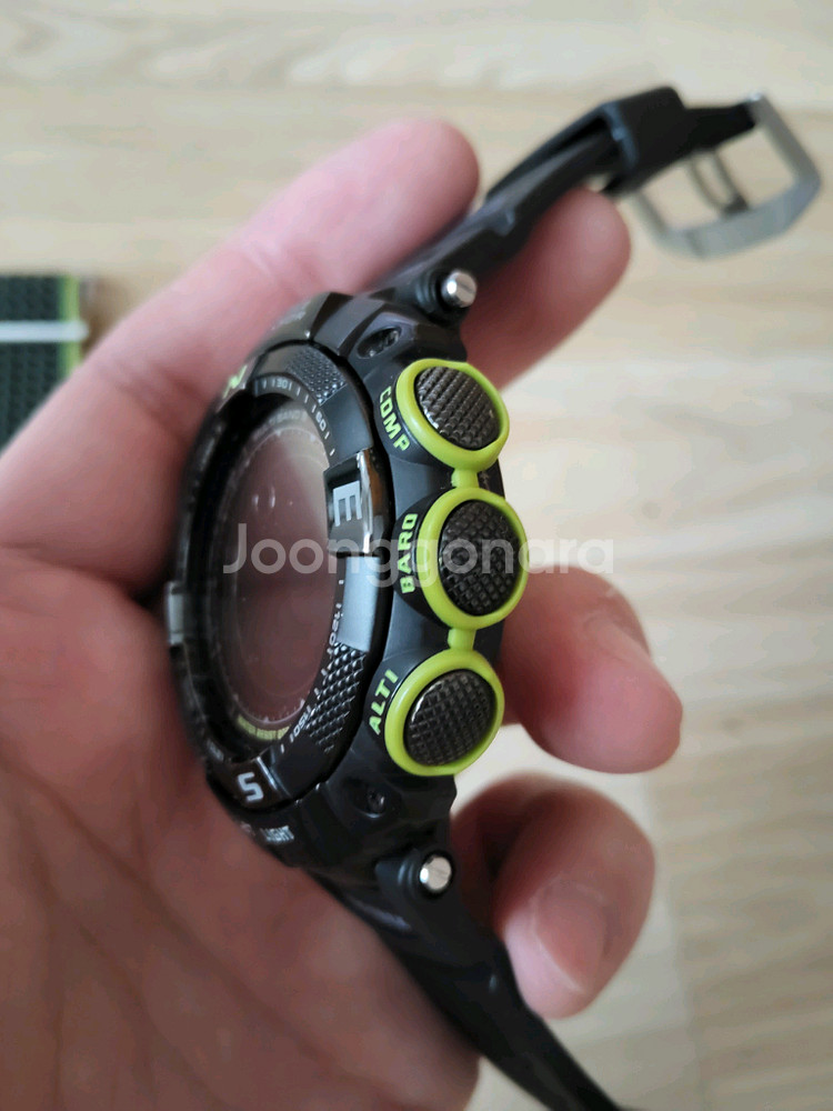 카시오 패스파인더 프로트렉 PAW-1500GB-3--2