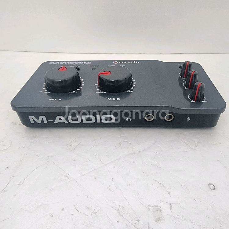 M-AUDIO Torq Conectiv Synchros--2