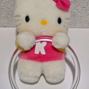 키티 수건걸이 보내요.