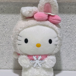 눈꽃 키티 인형 보내요.