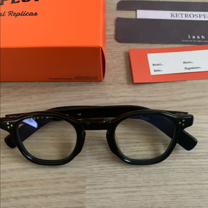 래쉬 LUNETTES 01(44) 블랙 제품 판매