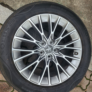 g80순정휠 타이어 18인치 싸게드려요 대품X