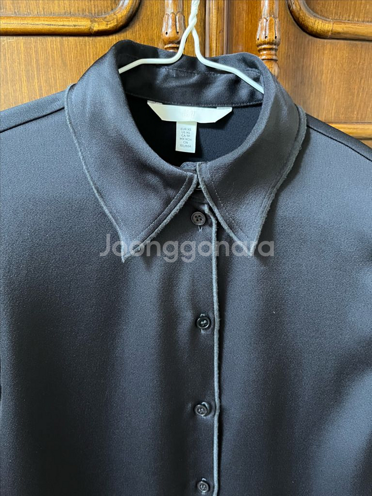 (상태최상)H&M 블라우스 아이보리, 진먹색 판매합니다--5