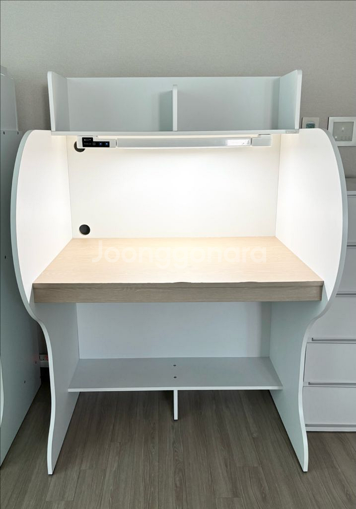 e스마트 독서실책상 930(led 스탠드 포함)--1