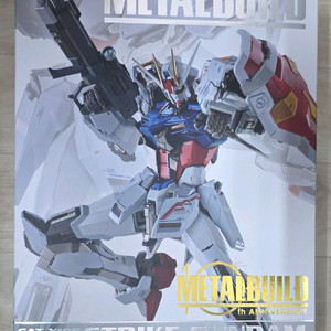 메탈빌드 스트라이트건담 10주년 개봉품 팝니다