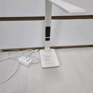 새상품)프리즘 고속충전 스탠드 PL-3950WH