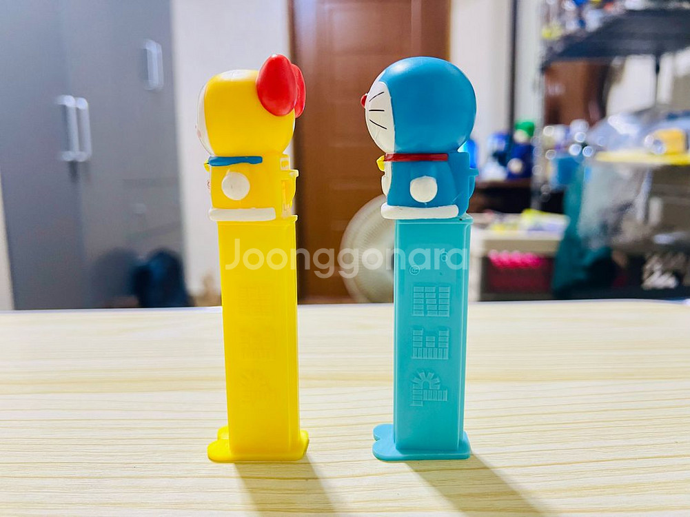 [개봉] PEZ 페즈 도라에몽 캔디 디스펜서 2종--1