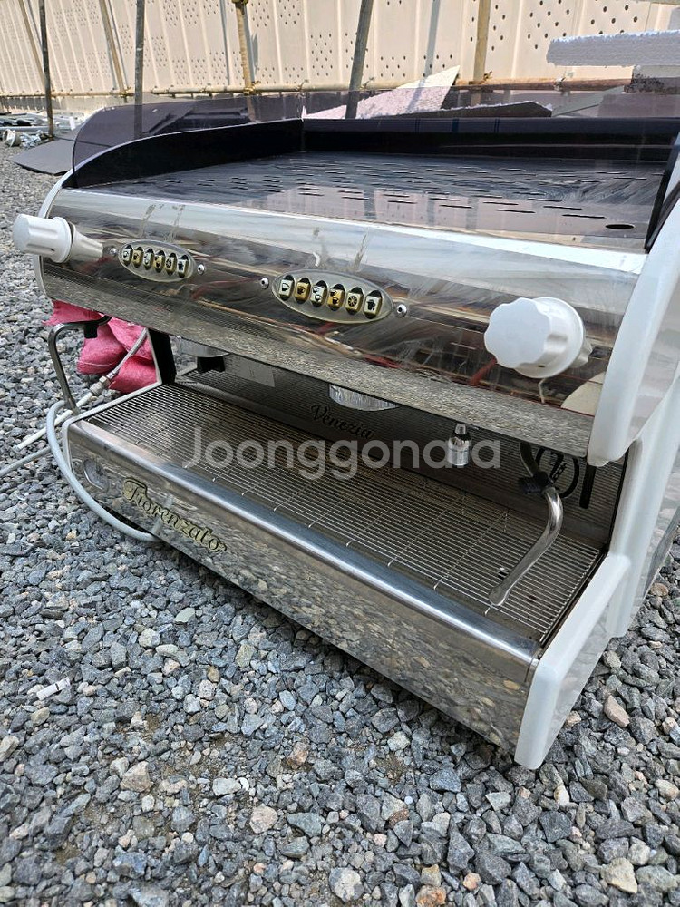 피오렌자또 커피머신기 반자동 2구--0