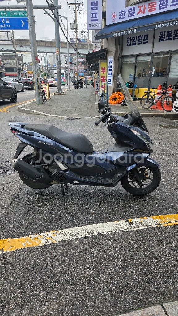혼다 PCX125 22년식 팝니다.--2