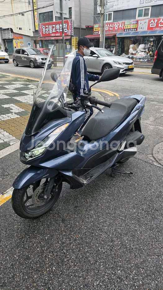 혼다 PCX125 22년식 팝니다.--7