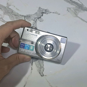 올림푸스 FE300 빈티지 디카 (하자 있음)
