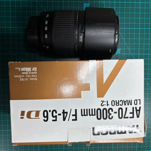 탐론 70-300mm 니콘마운트 렌즈 박스있음