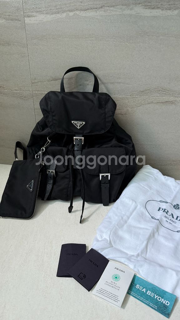 프라다 리나일론 백팩 블랙 미듐--0