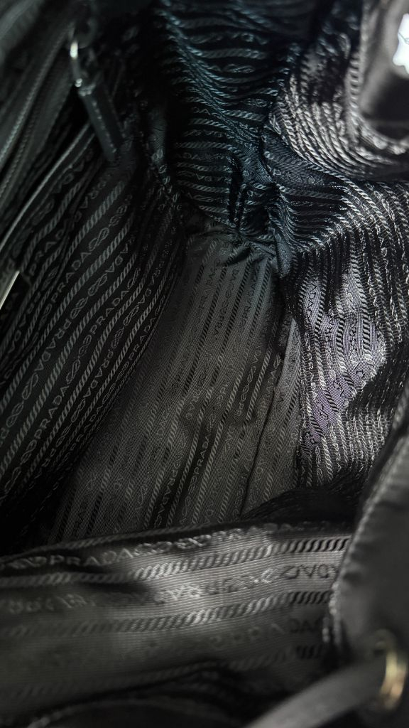 프라다 리나일론 백팩 블랙 미듐--6