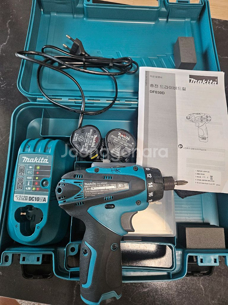 마끼다 DF030D 드라이버 드릴 세트팝니다--1