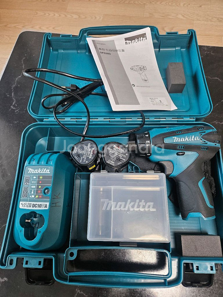 마끼다 DF030D 드라이버 드릴 세트팝니다--0