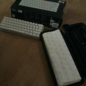 로지텍 PRO X60 게이밍 키보드