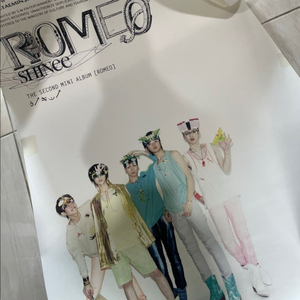 샤이니 포스터