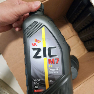 SK 지크 M7 4T 엔진오일 1L 새제품 8개 판매
