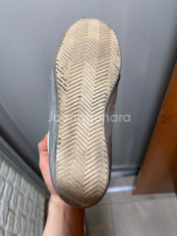 골든구스 실버 42사이즈--2