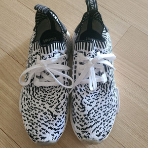 아디다스 NMD 260
