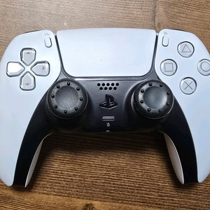 PS5 듀얼센스 컨트롤러
