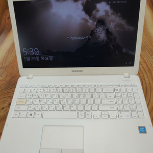 삼성 노트북 (nt500r5m)