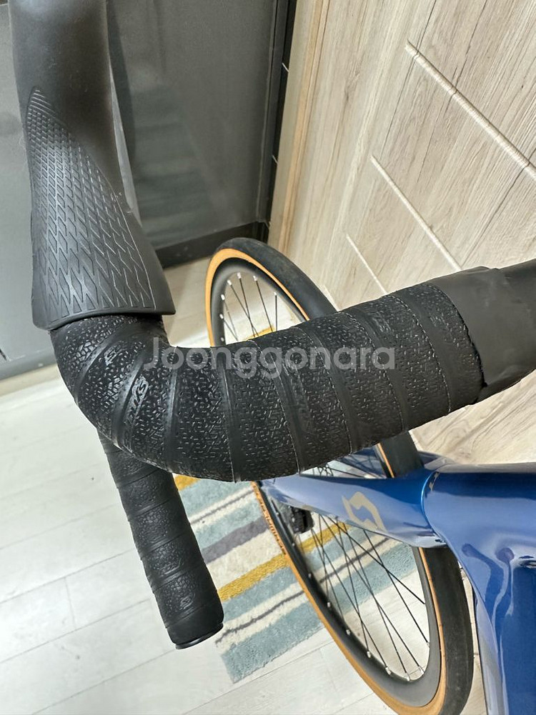 스캇 에딕트 rc30 L사이즈 팝니다--1