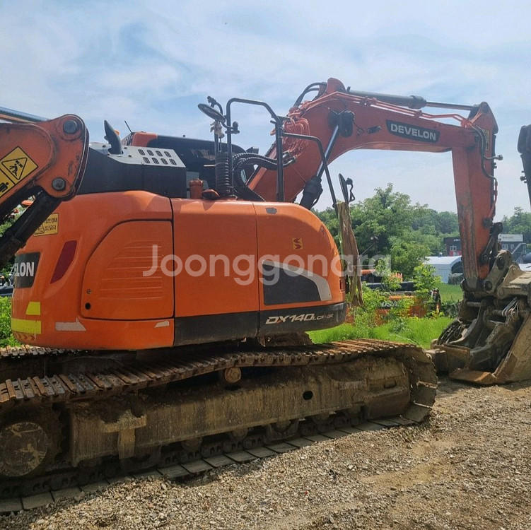 두산 DX140R 2019년식 06 소선회 굴삭기--3