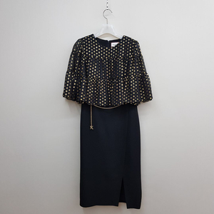 MOJO.S.PHINE 22SS 블랙 골드 도트 캡소매