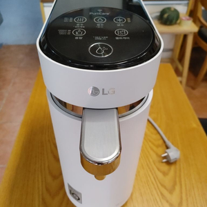LG 퓨리케어 냉온정수기