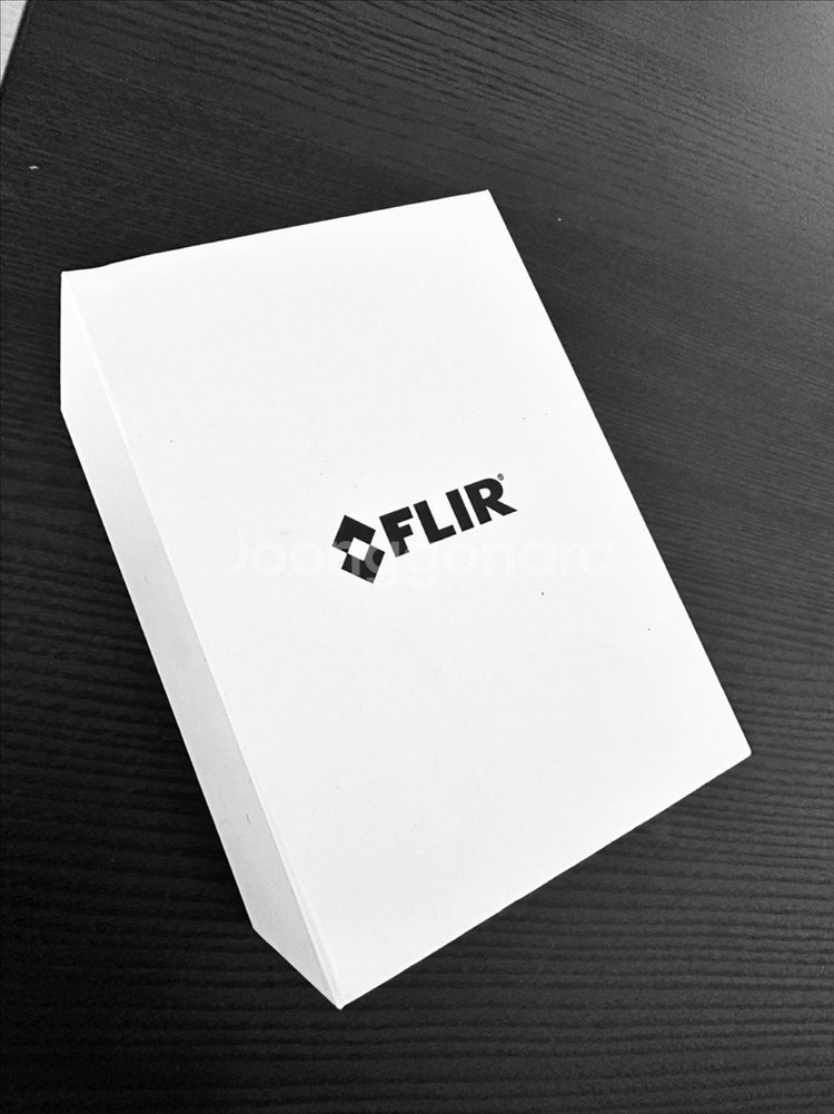 플리르 열화상 카메라(flir one pro ios)--1