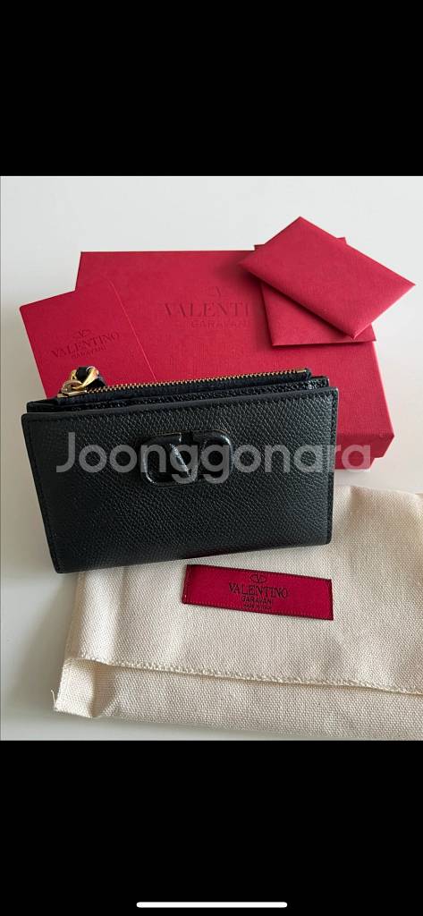 발렌티노 가라바니 V로고 시그니처 카드지갑--0