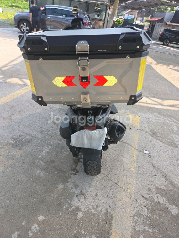 bmw c400gt--1