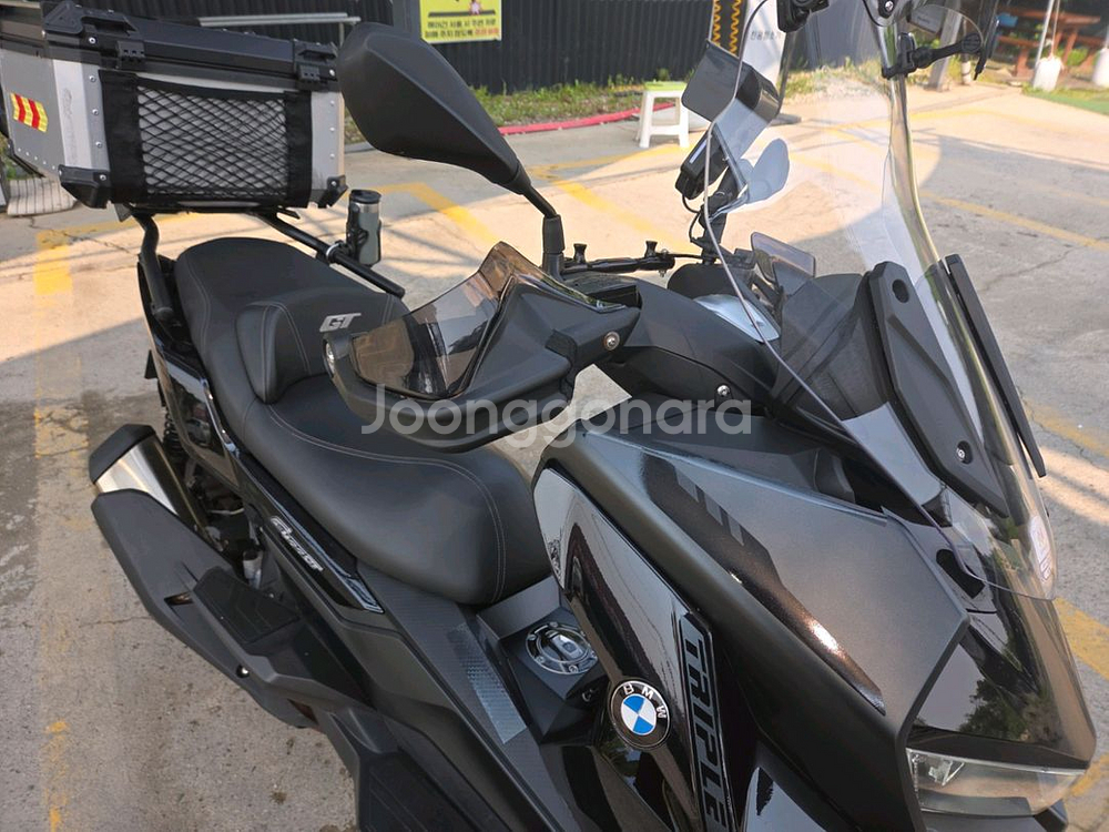bmw c400gt--6