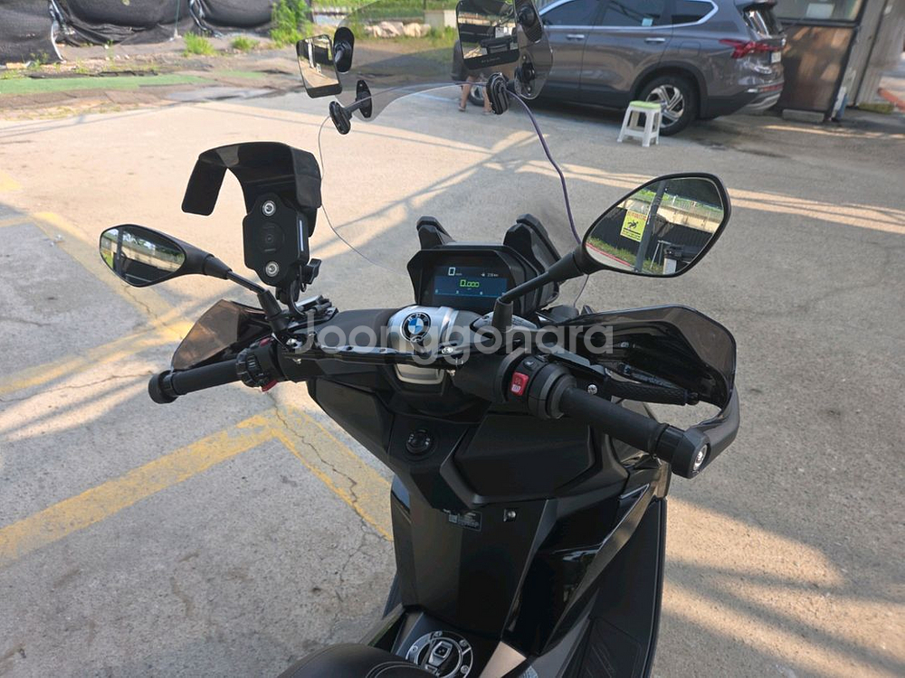 bmw c400gt--5