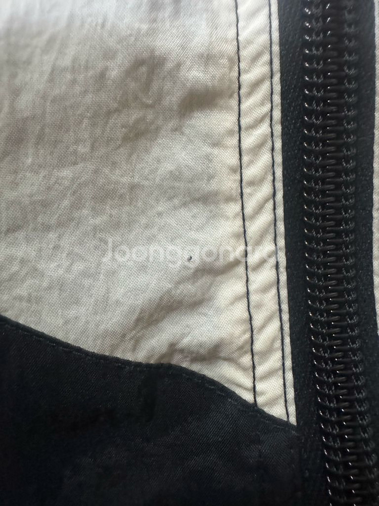 베트멍x리복 바람막이--5