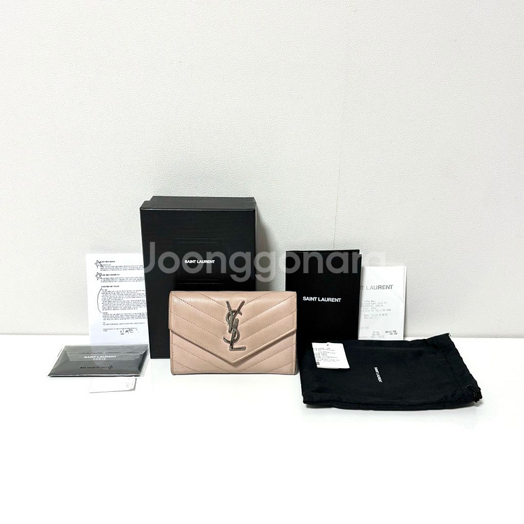 생로랑 YSL 모노그램 카드지갑--0