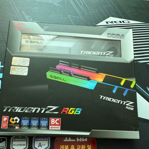 지스킬 트라이던트z ddr4 3600 32gb 팝니다