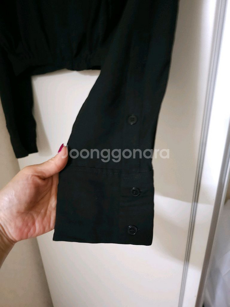 자라 블랙 크롭 셔츠--3