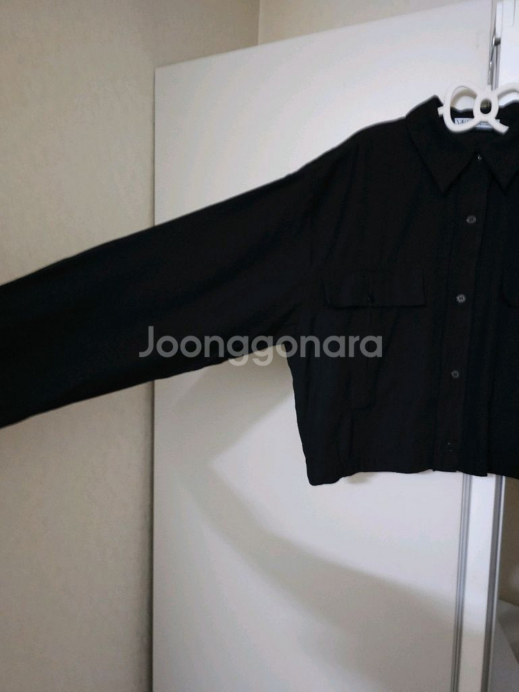 자라 블랙 크롭 셔츠--1