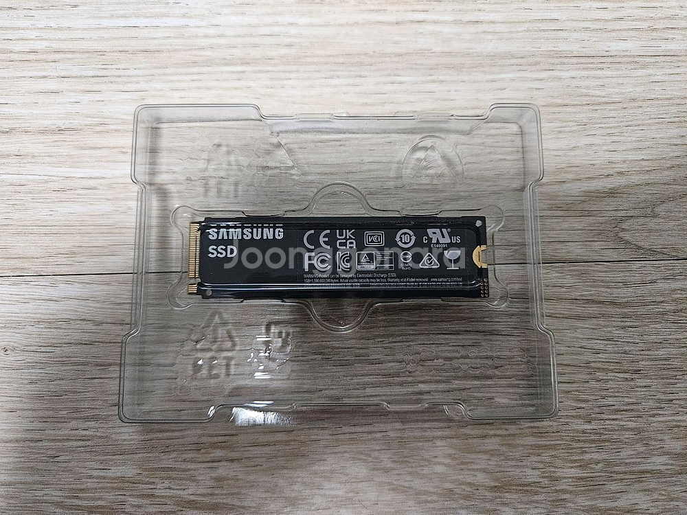삼성 990 PRO NVME SSD 4테라 팝니다--1