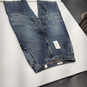 택배 대구zara 자라 베기진청바지 44사이즈 허리34